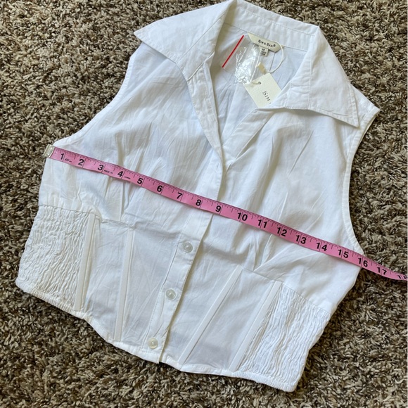 White sleeveless button down preppy crop top - Picture 9 of 10